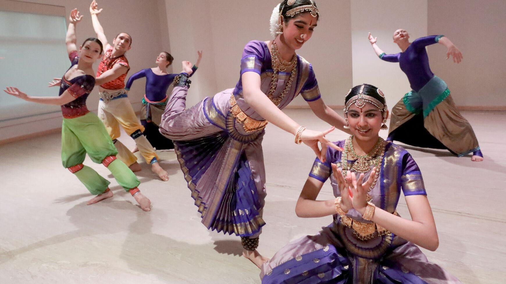 'Starry Nights' to fuse modern, Indian dance styles with colors of Van Gogh